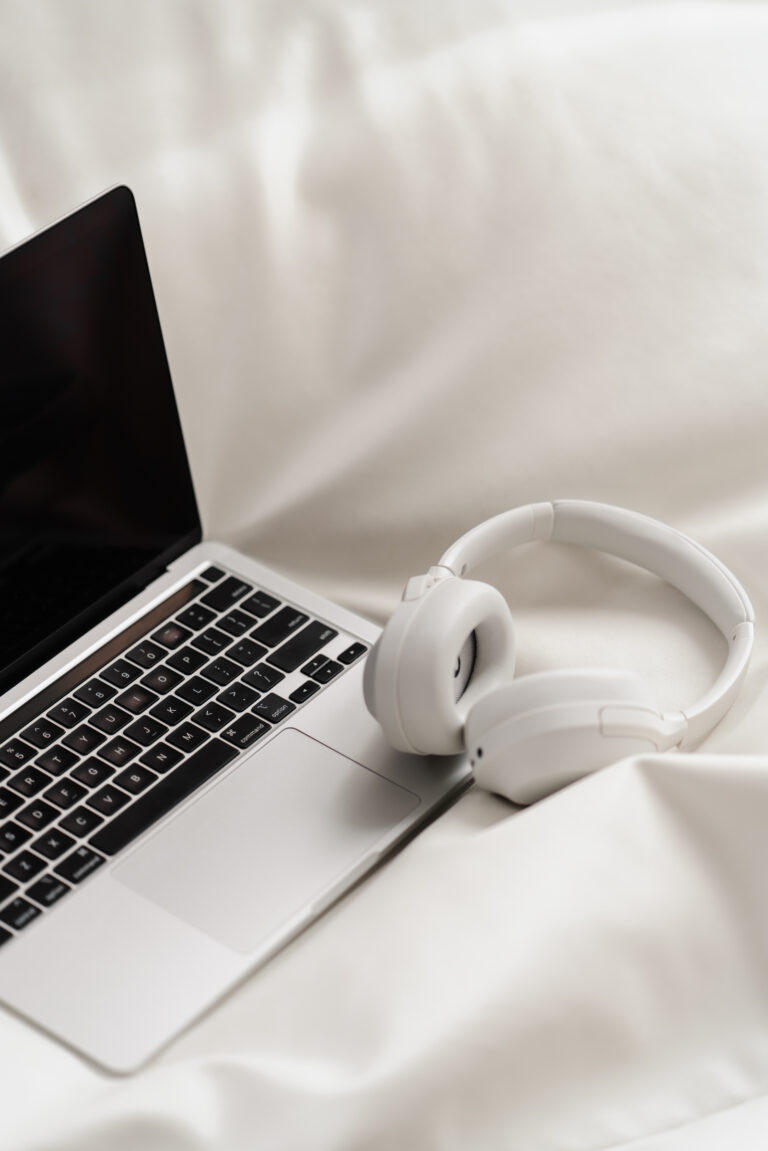 4 Signs You Need a New Marketing Strategy (Not a New Offer)